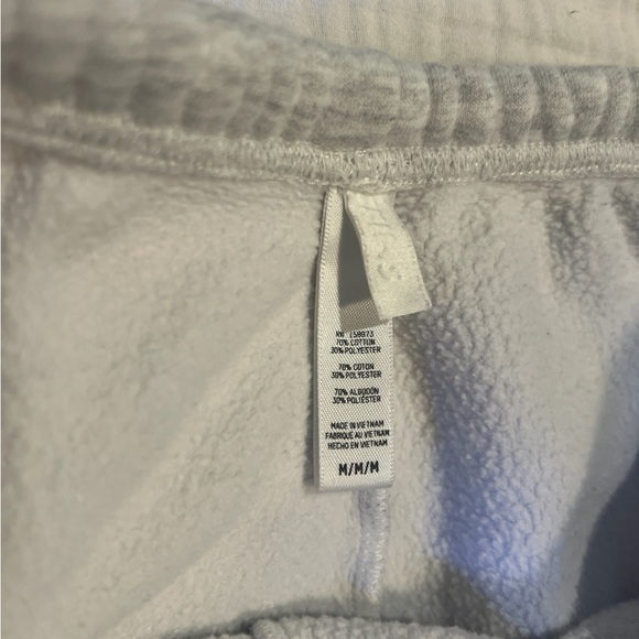 Gray Hoodie and Sweatpants Set - Picture 5 of 5